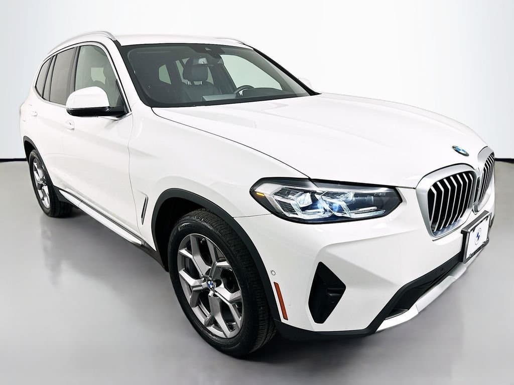 2023 BMW X3 - Image 3