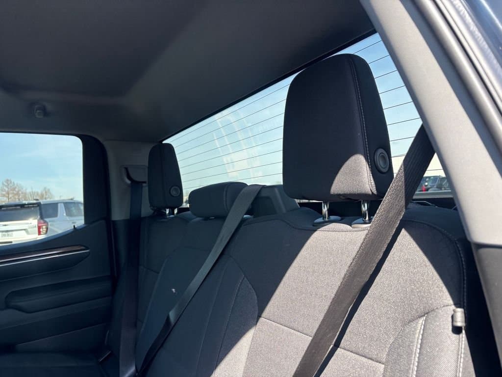2025 Chevrolet Silverado 1500 - Image 26