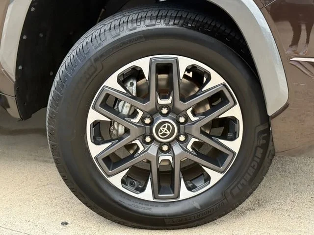 2022 Toyota Tundra - Image 2