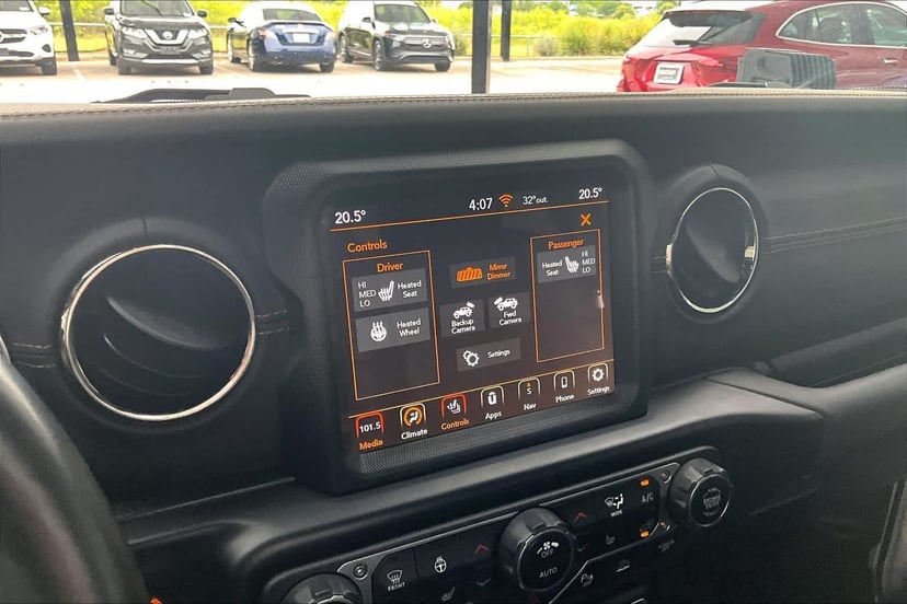 2021 Jeep Wrangler - Image 31