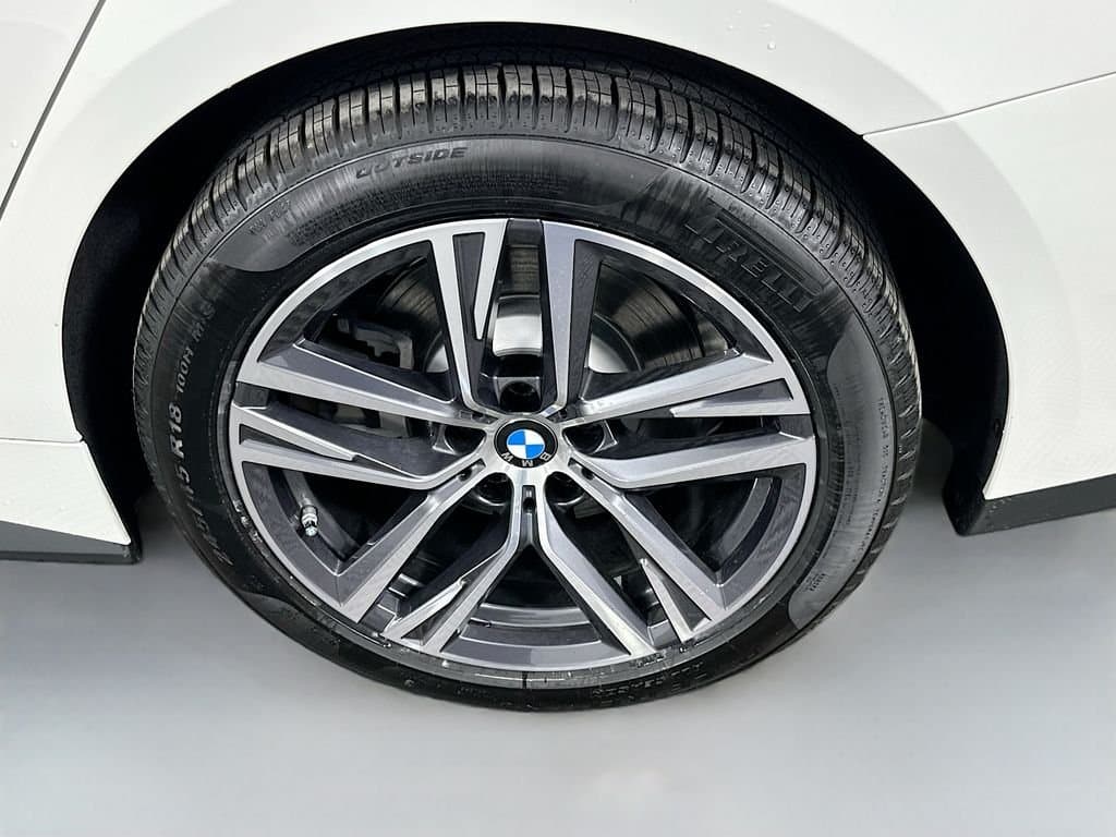 2026 BMW 4 Series - Image 23