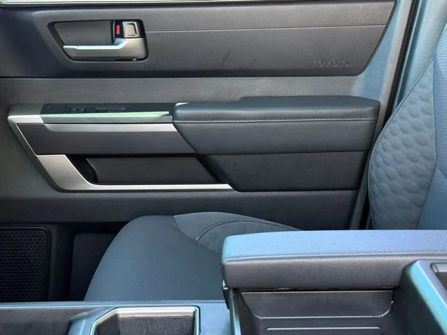 2023 Toyota Tundra - Image 12