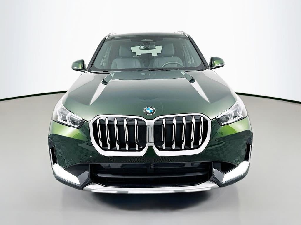 2025 BMW X1 - Image 2