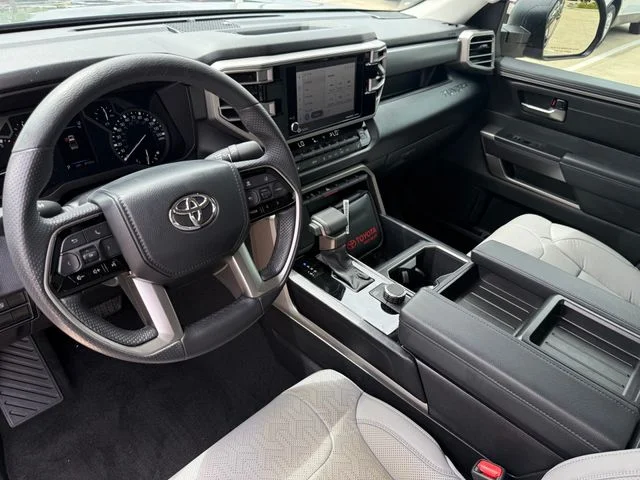 2024 Toyota Tundra - Image 12