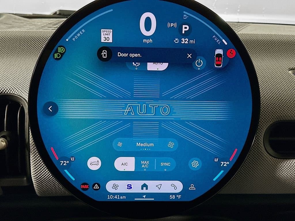 2025 MINI COOPER - Image 15