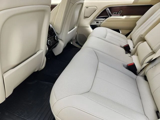 2026 Land Rover Range Rover - Image 28
