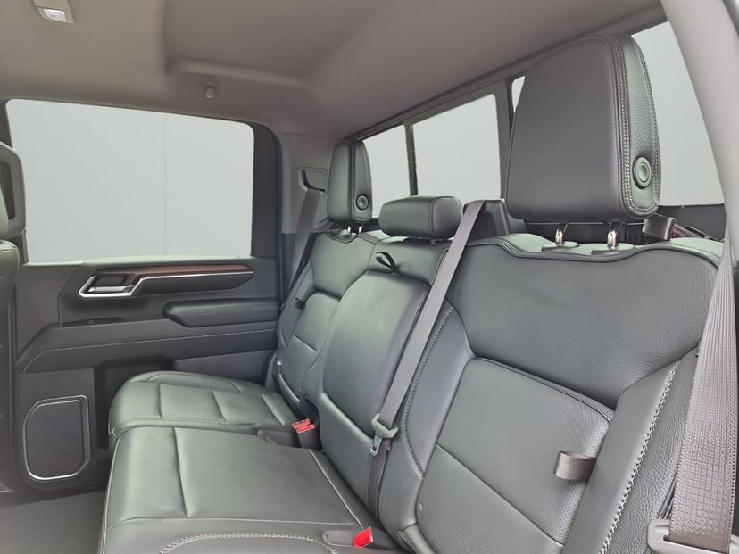 2024 GMC Sierra 2500HD - Image 19