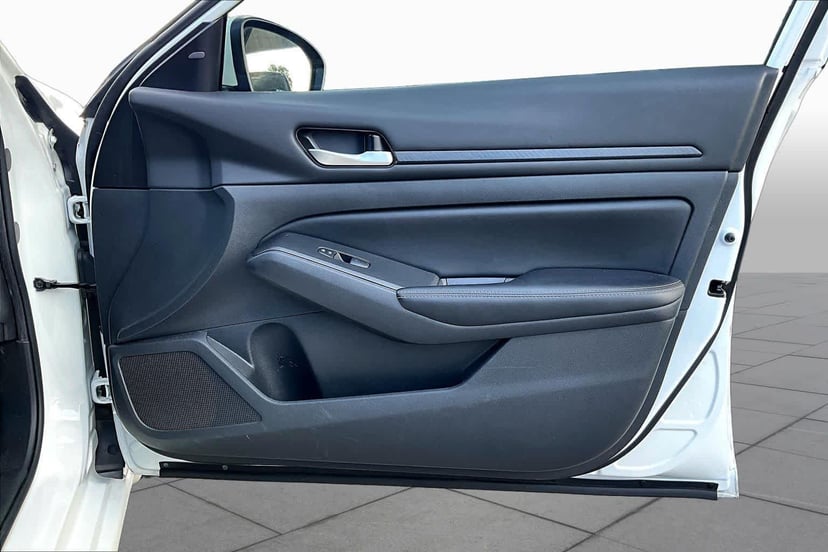 2024 Nissan Altima - Image 23