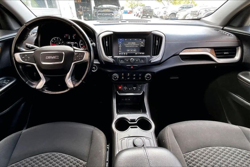 2018 GMC Terrain - Image 16