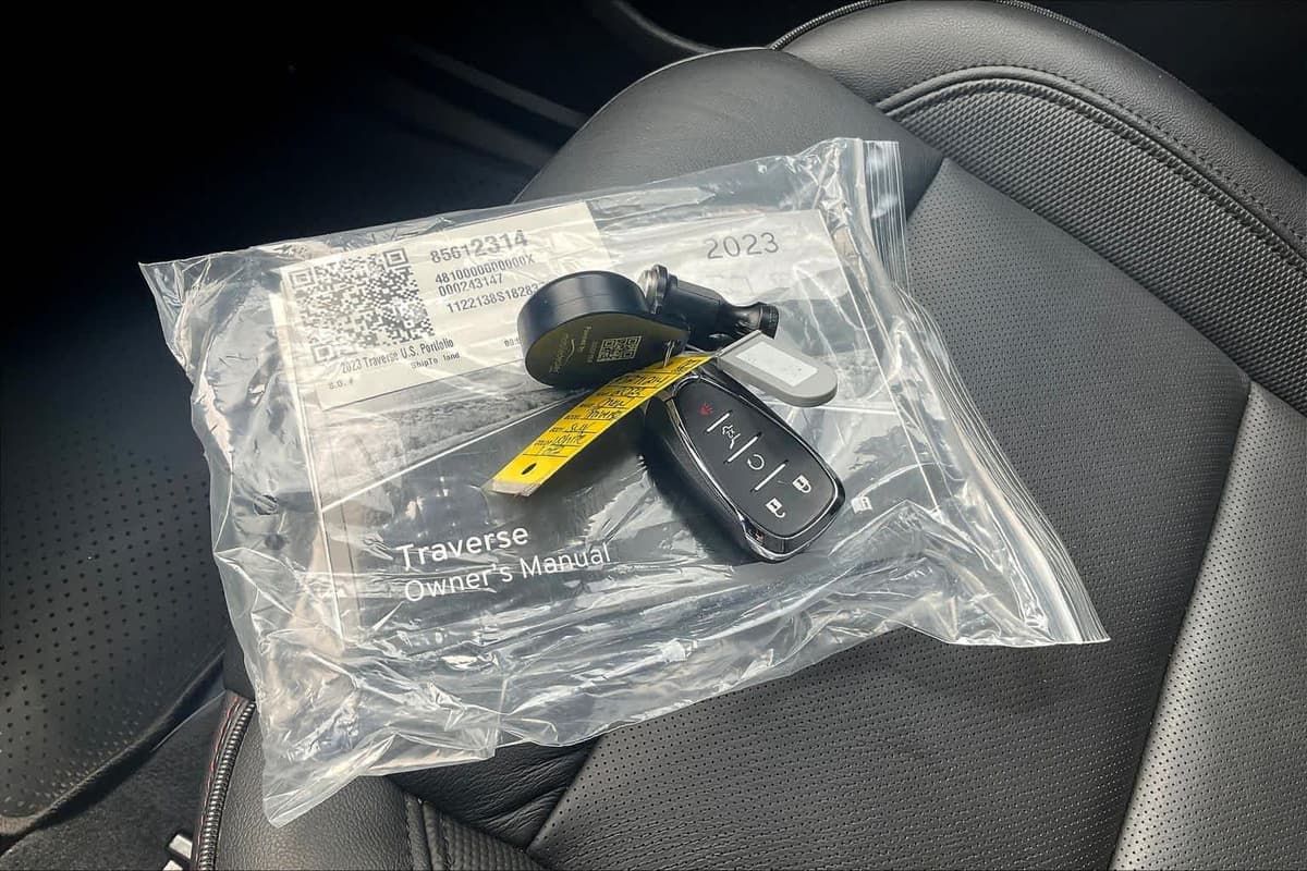 2023 Chevrolet Traverse - Image 15