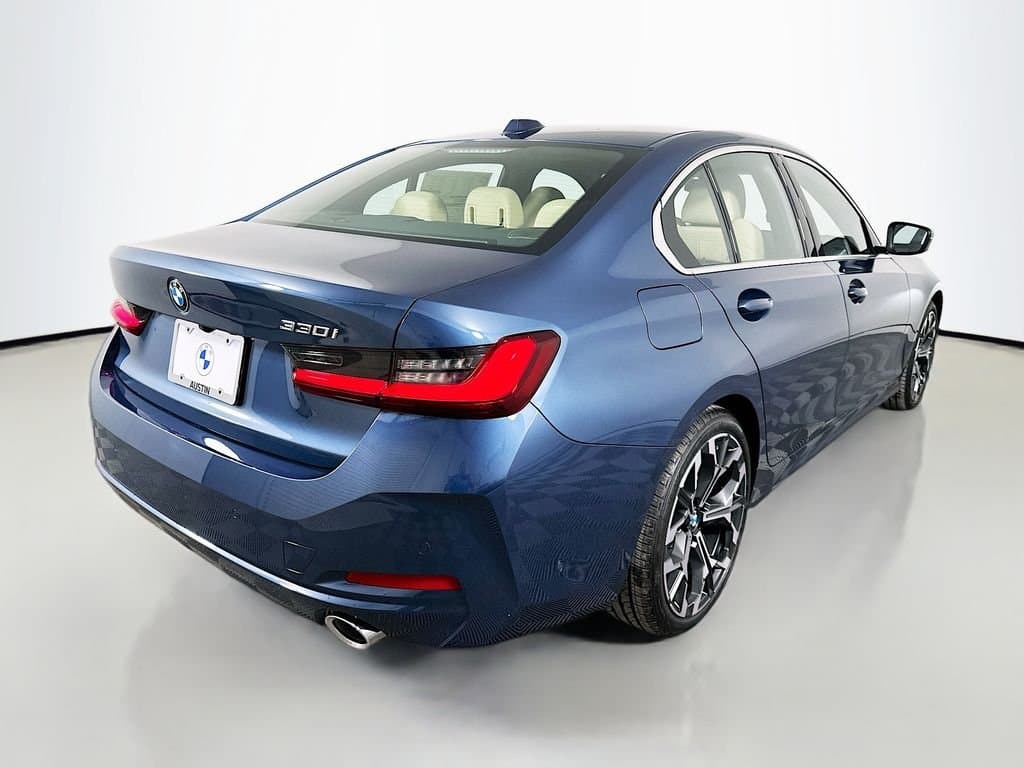 2026 BMW 3 Series - Image 5