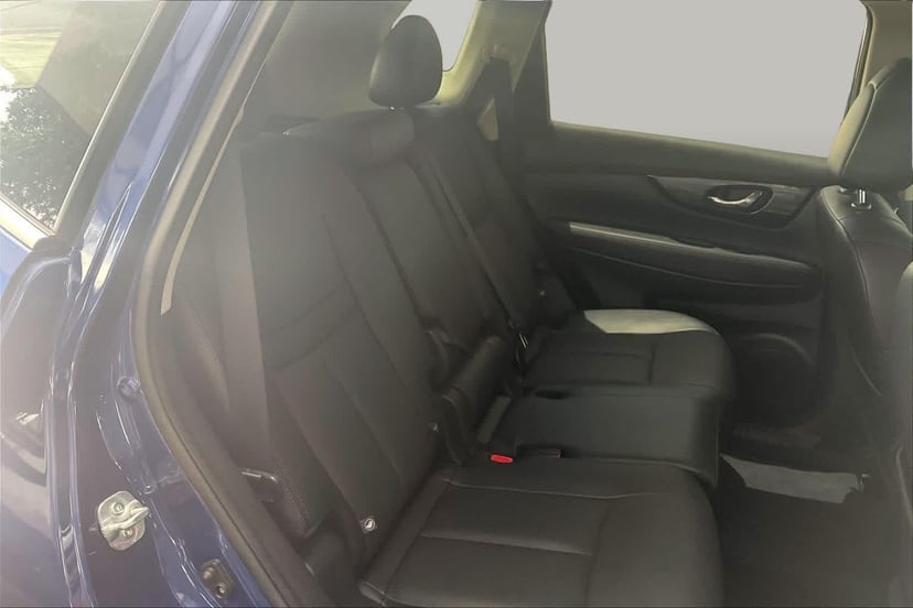 2017 Nissan Rogue - Image 20