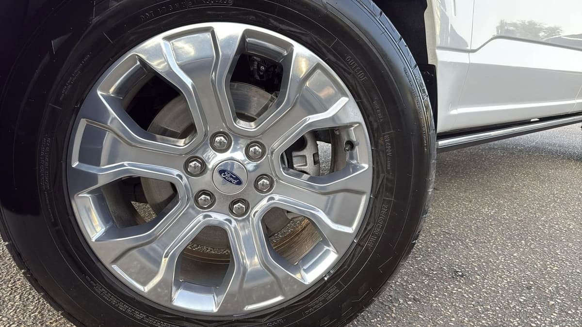 2022 Ford F-150 - Image 9