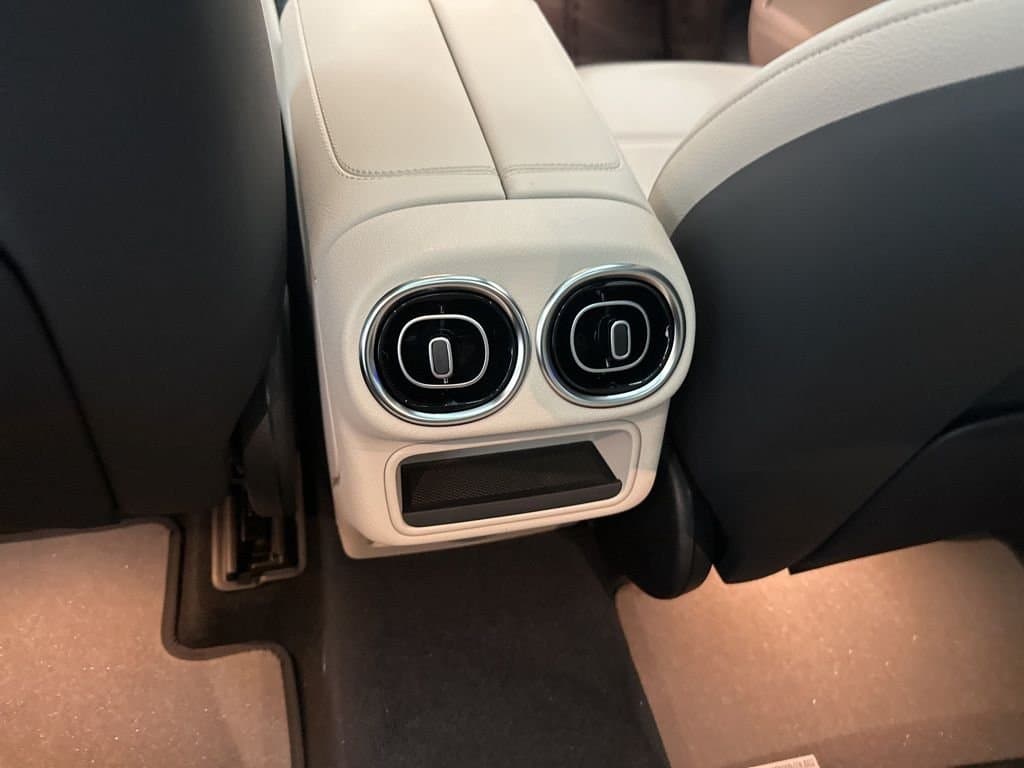 2026 MERCEDES-BENZ GLC - Image 22