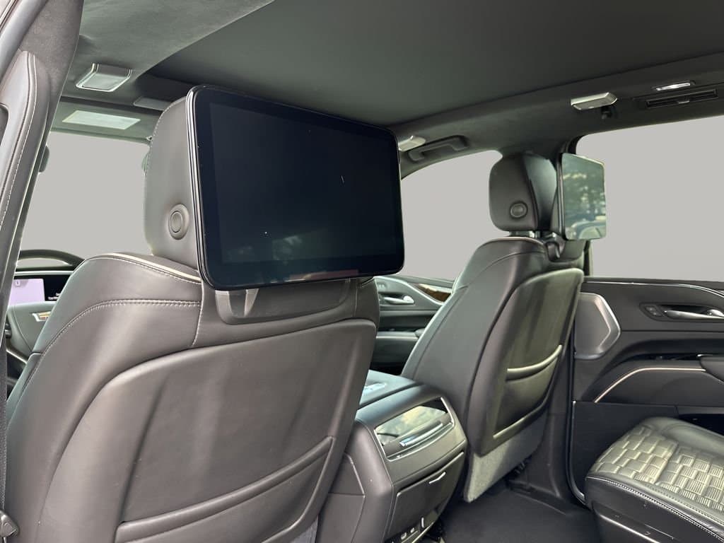 2021 Cadillac Escalade ESV - Image 16