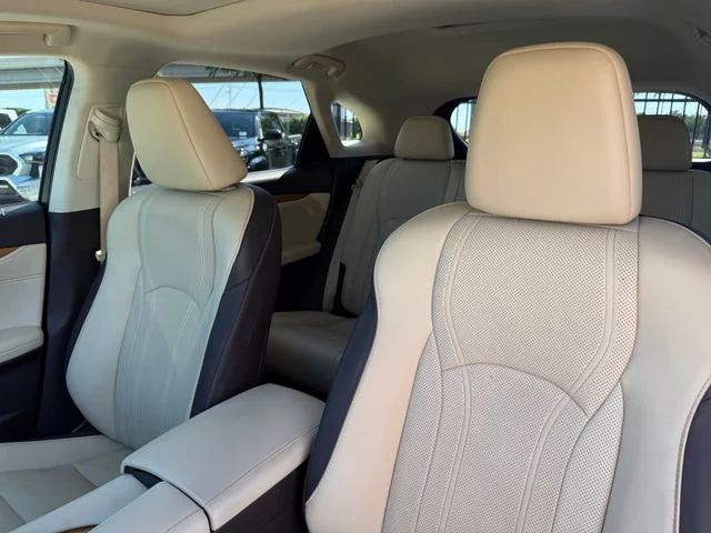 2017 Lexus RX - Image 11
