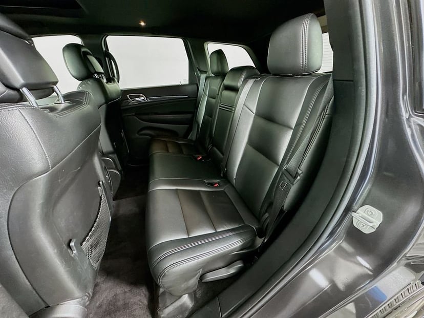 2017 Jeep Grand Cherokee - Image 24