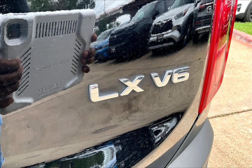 2021 Kia Telluride - Image 10