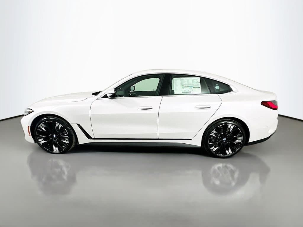 2026 BMW 4 Series - Image 8