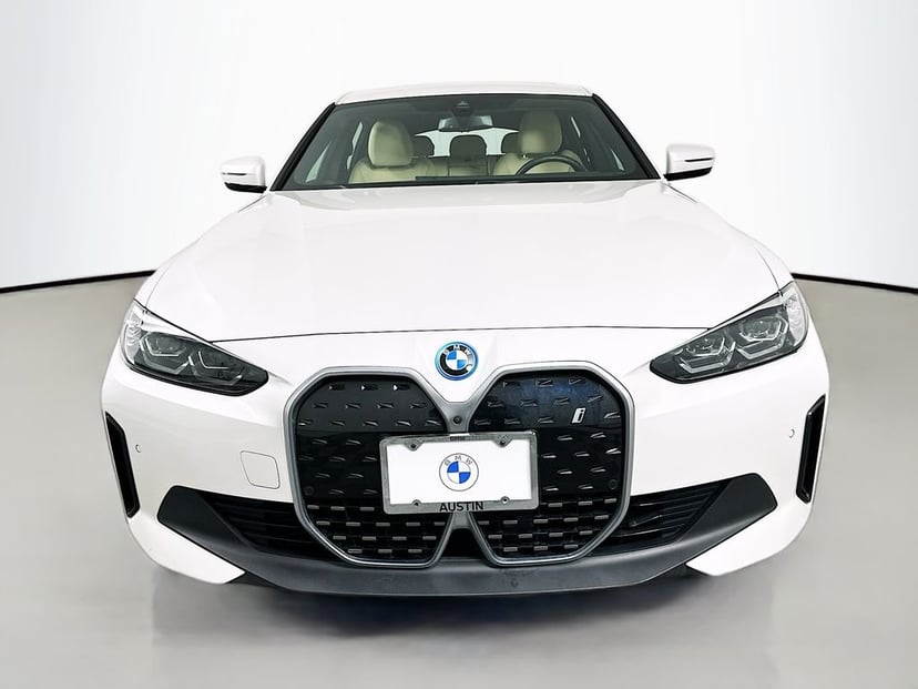 2023 BMW i4 - Image 2