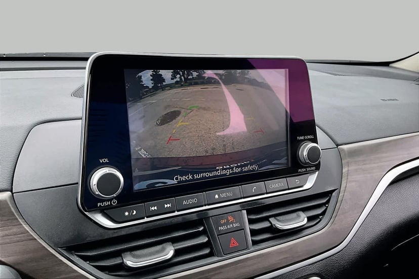 2025 Nissan Altima - Image 27
