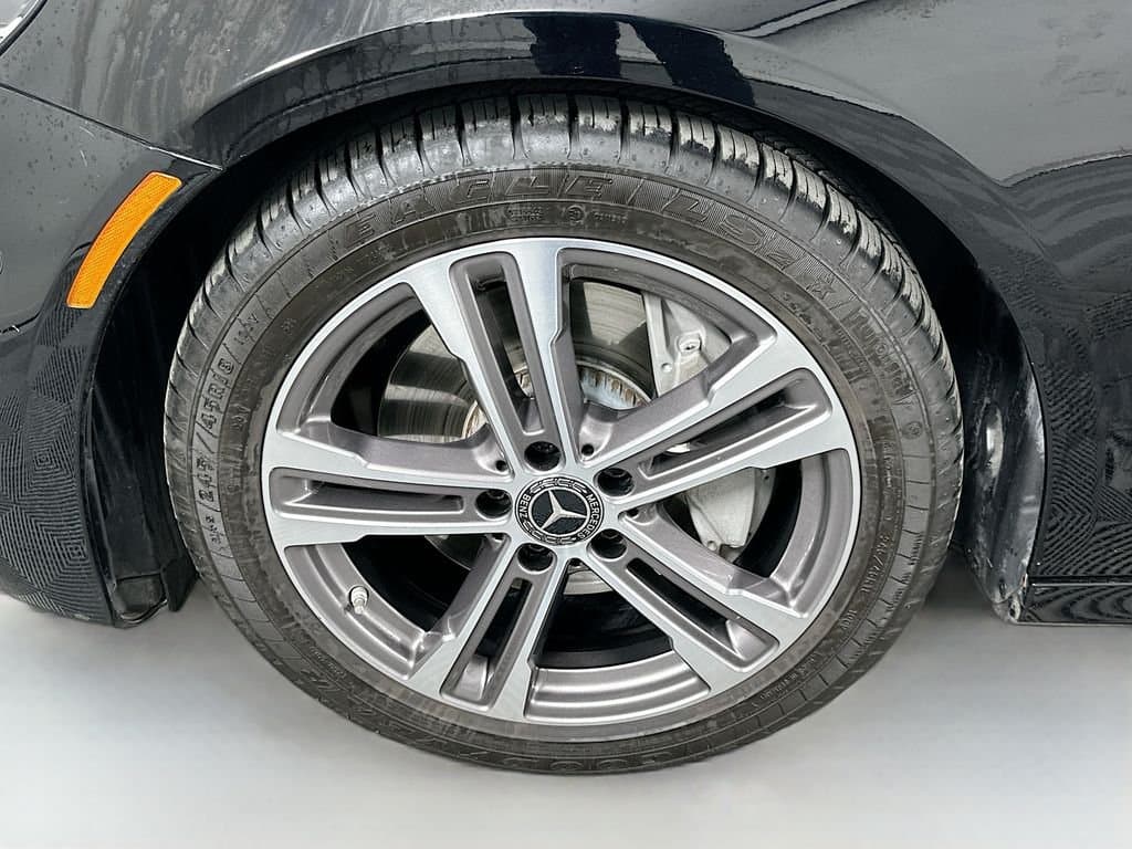 2021 Mercedes-Benz E-Class - Image 32