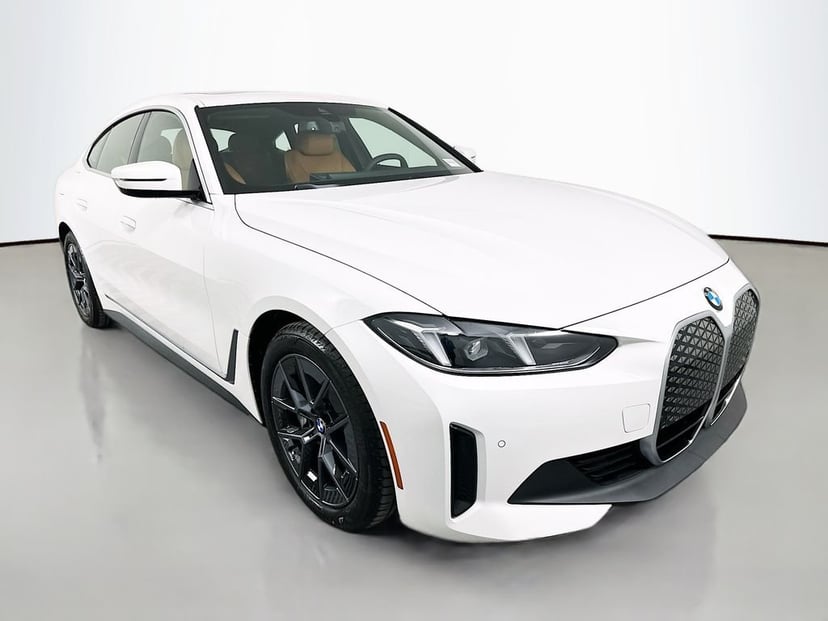 2026 BMW i4 - Image 3