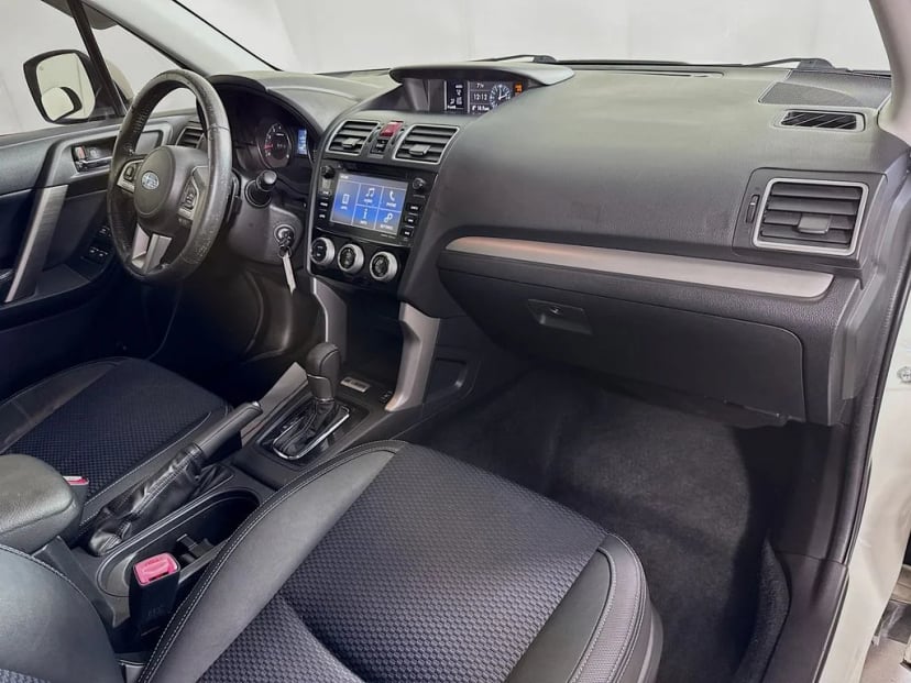 2017 Subaru Forester - Image 35