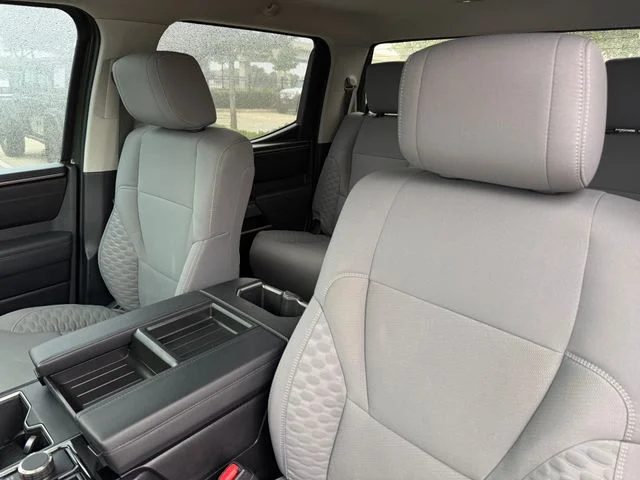 2023 Toyota Tundra - Image 15
