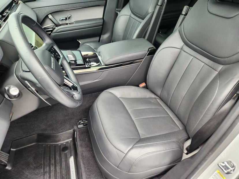 2024 Land Rover Range Rover Sport - Image 12