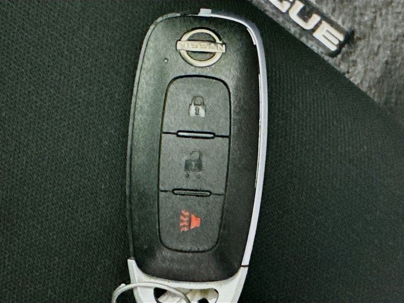2023 Nissan Rogue - Image 35