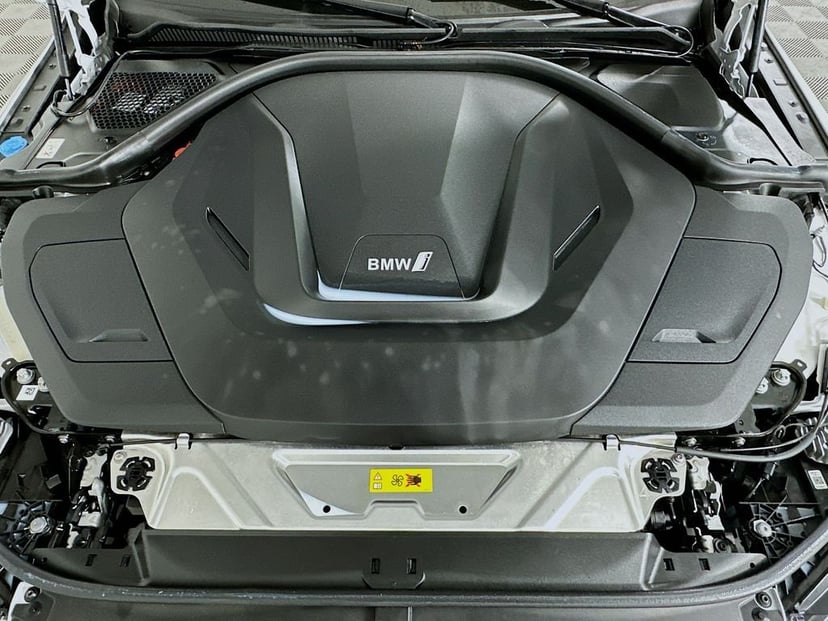 2023 BMW i4 - Image 31