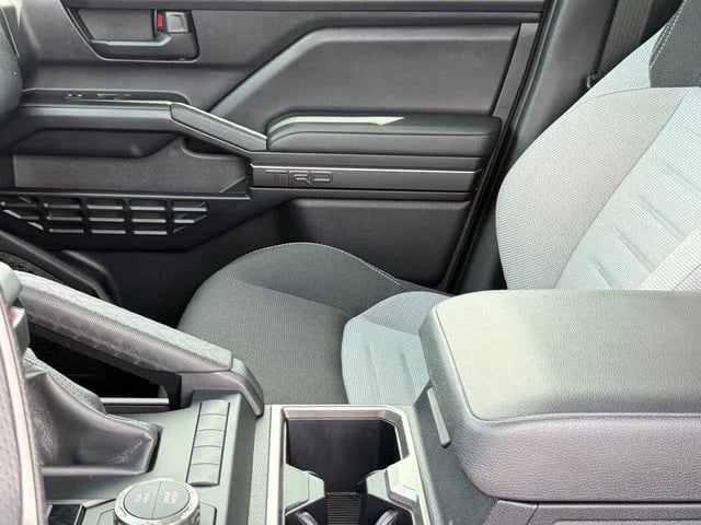 2025 Toyota 4Runner - Image 13