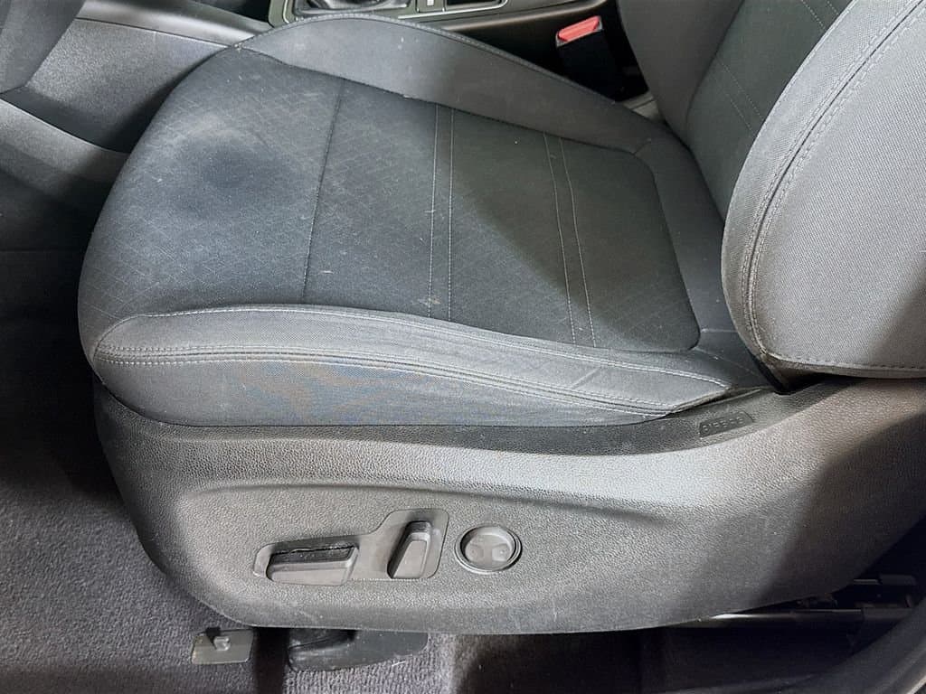 2019 KIA Sorento - Image 22