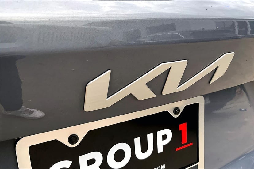 2022 Kia Sorento - Image 10