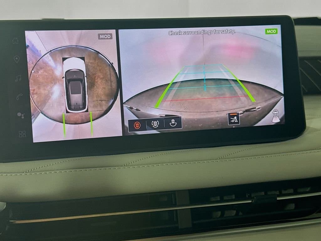 2026 INFINITI QX60 - Image 17