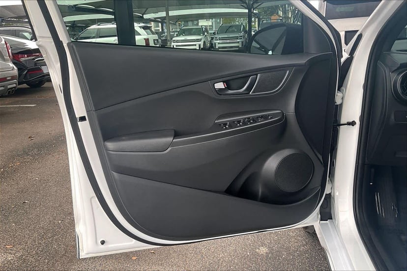 2022 Hyundai Kona - Image 22