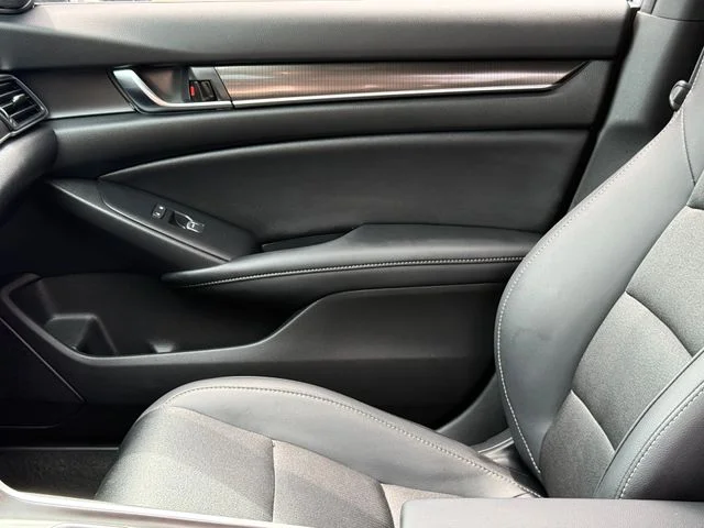 2021 Honda Accord - Image 12