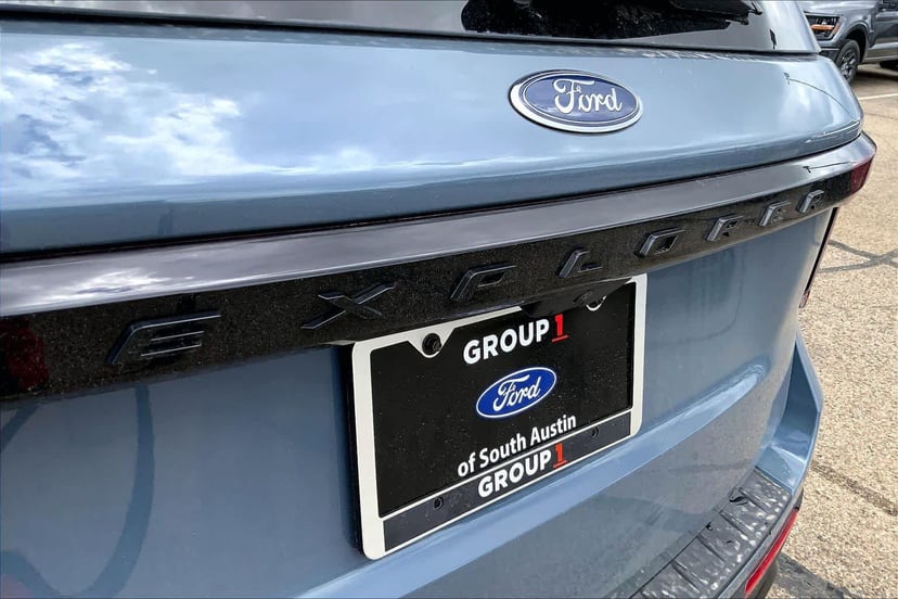 2026 Ford Explorer - Image 12