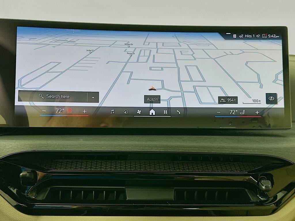 2026 BMW 3 Series - Image 12