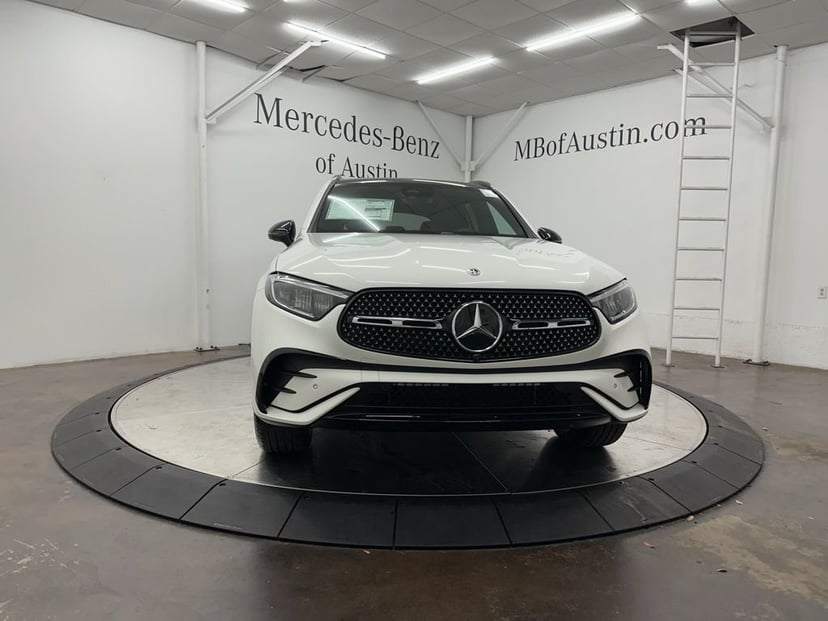 2026 Mercedes-Benz GLC - Image 2
