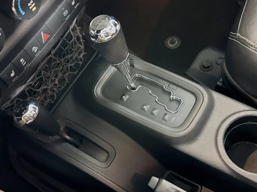 2016 Jeep Wrangler - Image 20