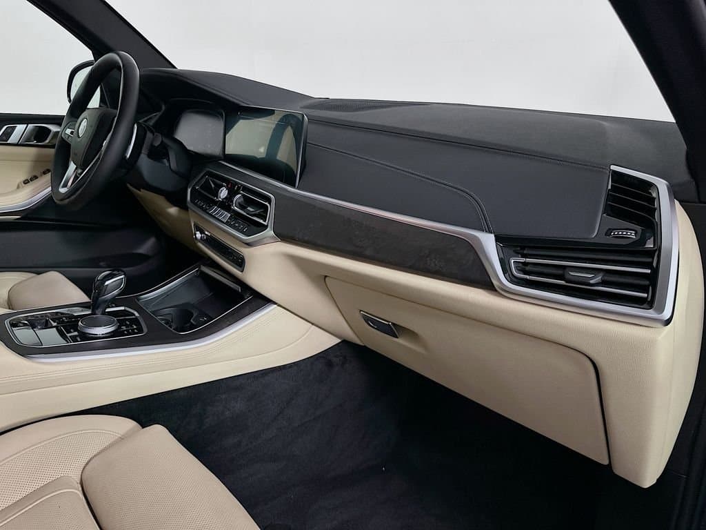 2022 BMW X5 - Image 30
