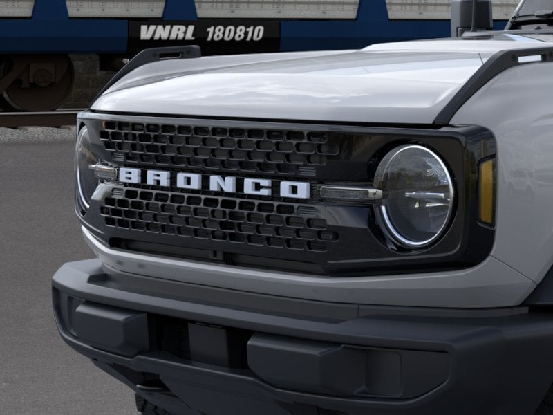 2026 Ford Bronco - Image 25
