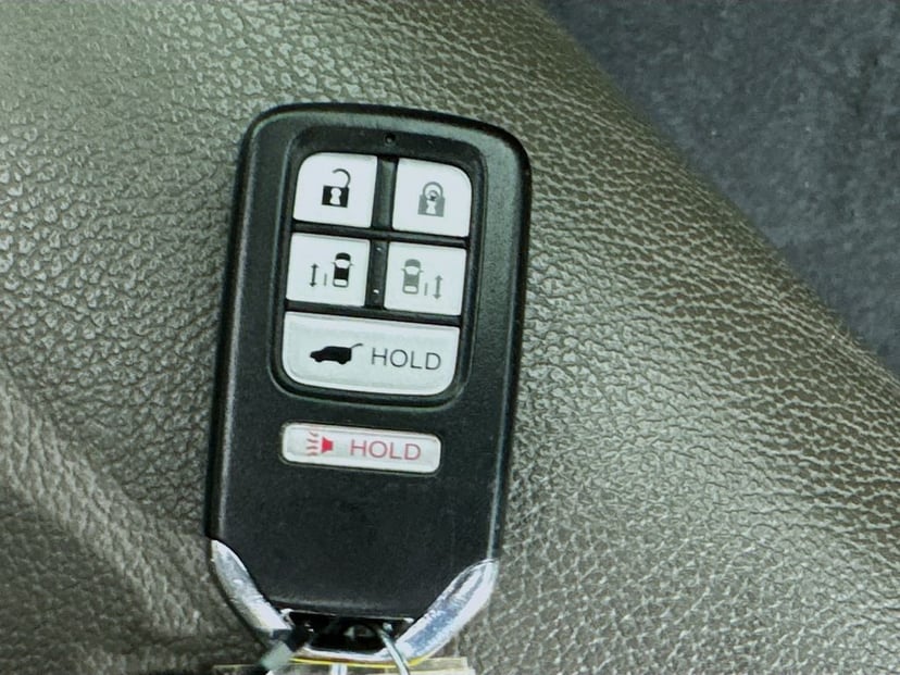 2015 Honda Odyssey - Image 39