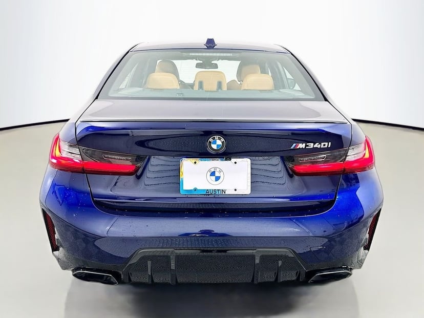 2026 BMW 3 Series - Image 6