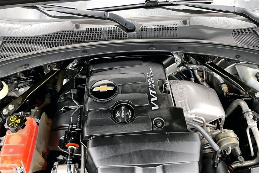 2021 Chevrolet Camaro - Image 32