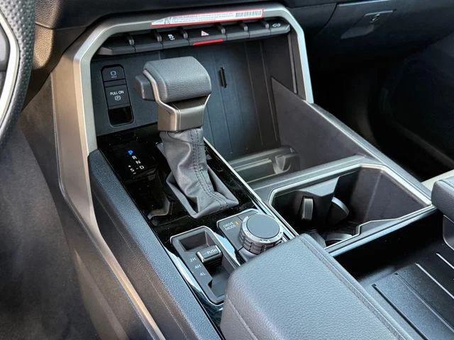 2025 Toyota Tundra - Image 49