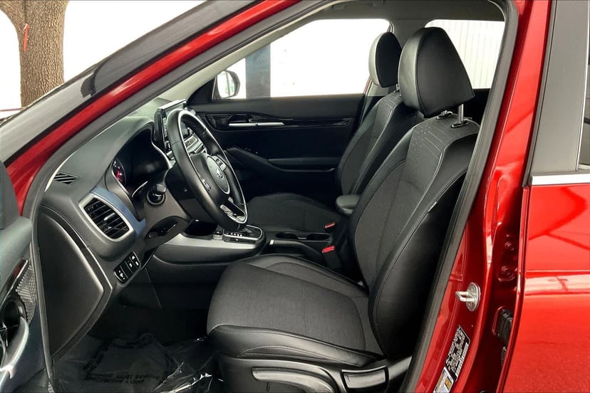 2021 Kia Seltos - Image 8