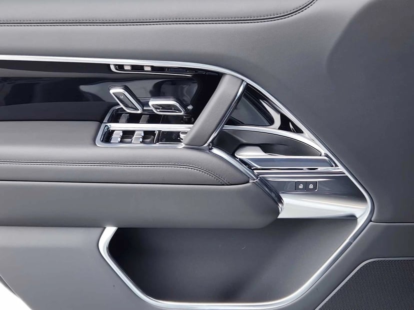 2026 LAND ROVER Range Rover - Image 22